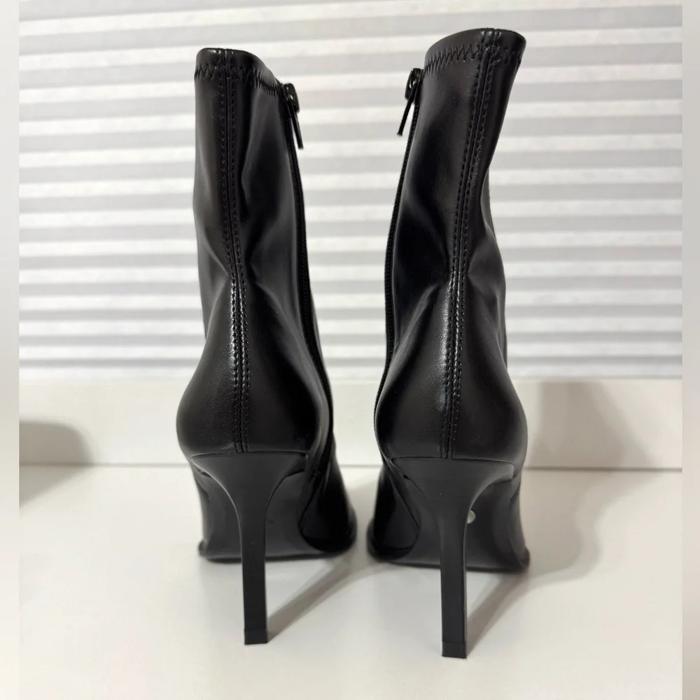 Zara Women’s Sleek Black Pointed Heeled Boots - Picture 3 of 9